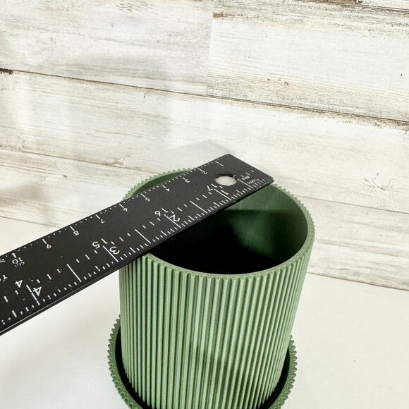 3D Printed Modern Flare Green Mini Planter Ribbed Design Four Legs Plant Display - Picture 6 of 9